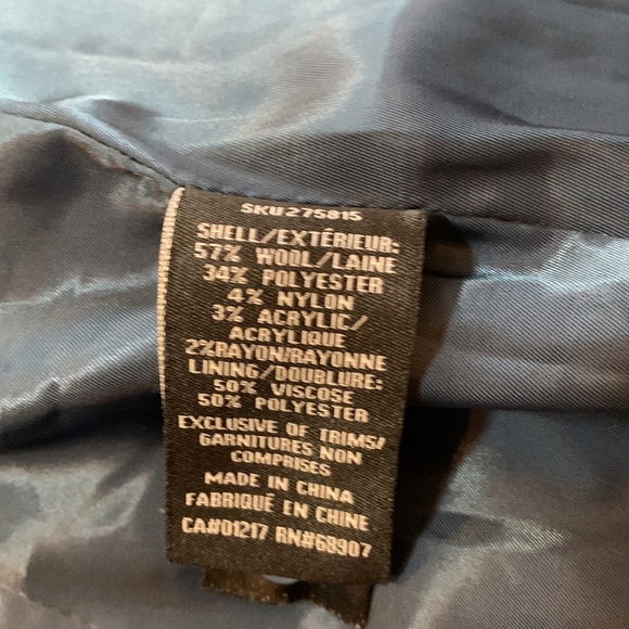 Le Chateau wool and polyester pea coat. - Picture 5 of 6